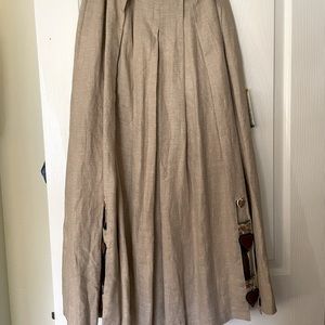 Linen skirt, like new. Size 10